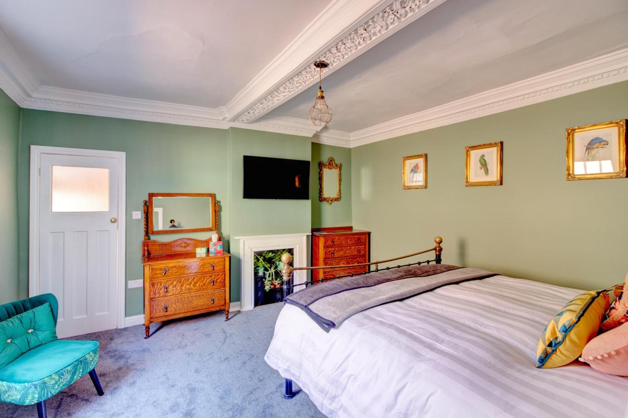 Green Parrot House Bed & Breakfast Devizes Exterior photo