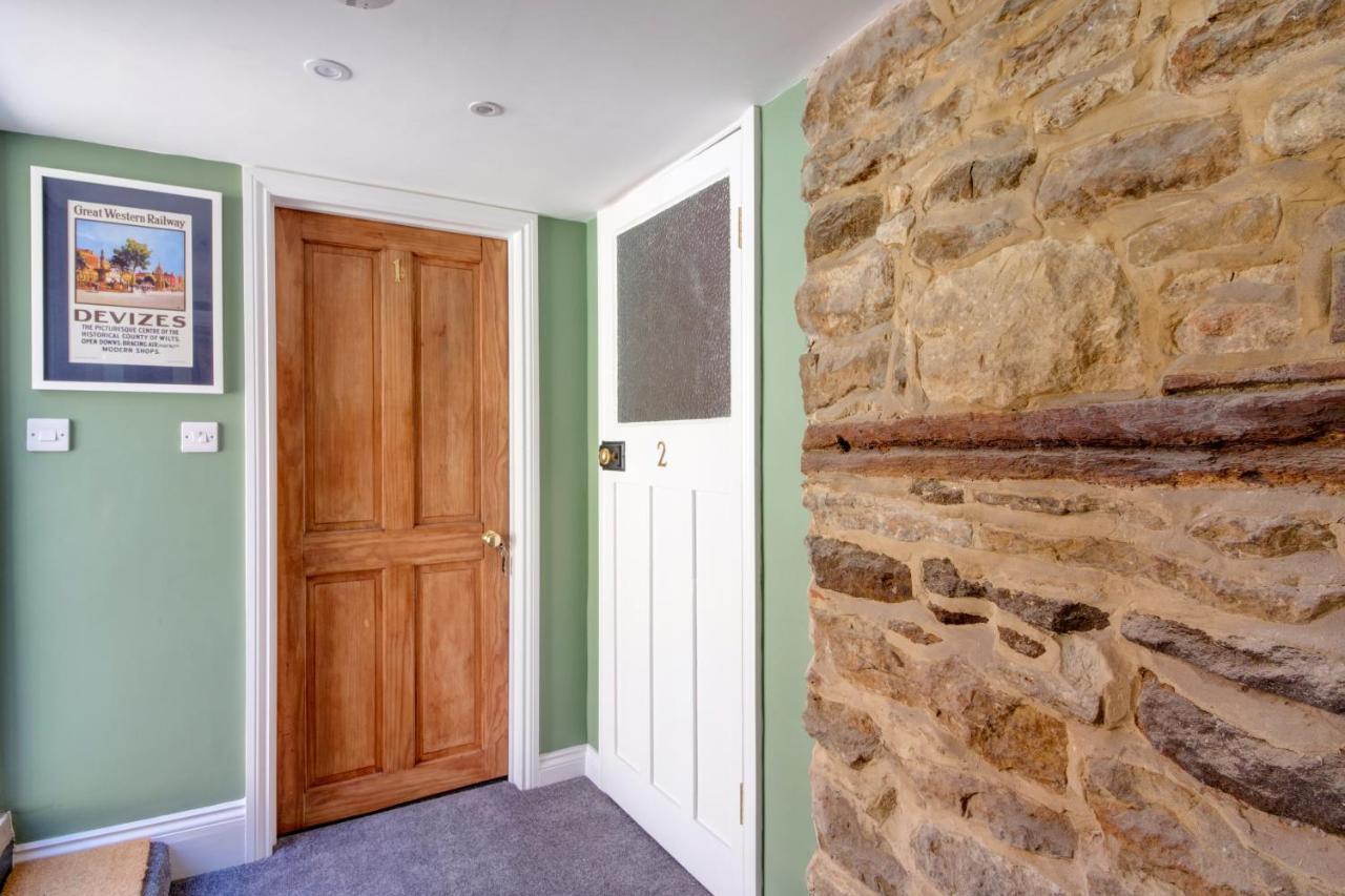 Green Parrot House Bed & Breakfast Devizes Exterior photo