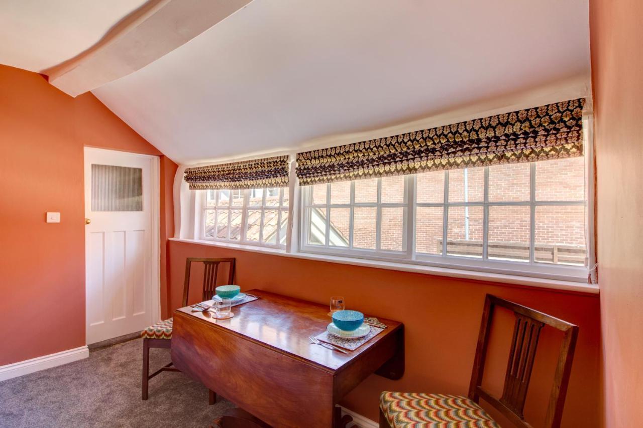 Green Parrot House Bed & Breakfast Devizes Exterior photo